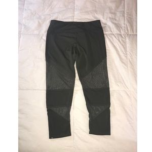 Army Green Mesh Capri Leggings